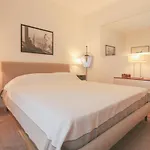 Residenza I Melograni - דירה